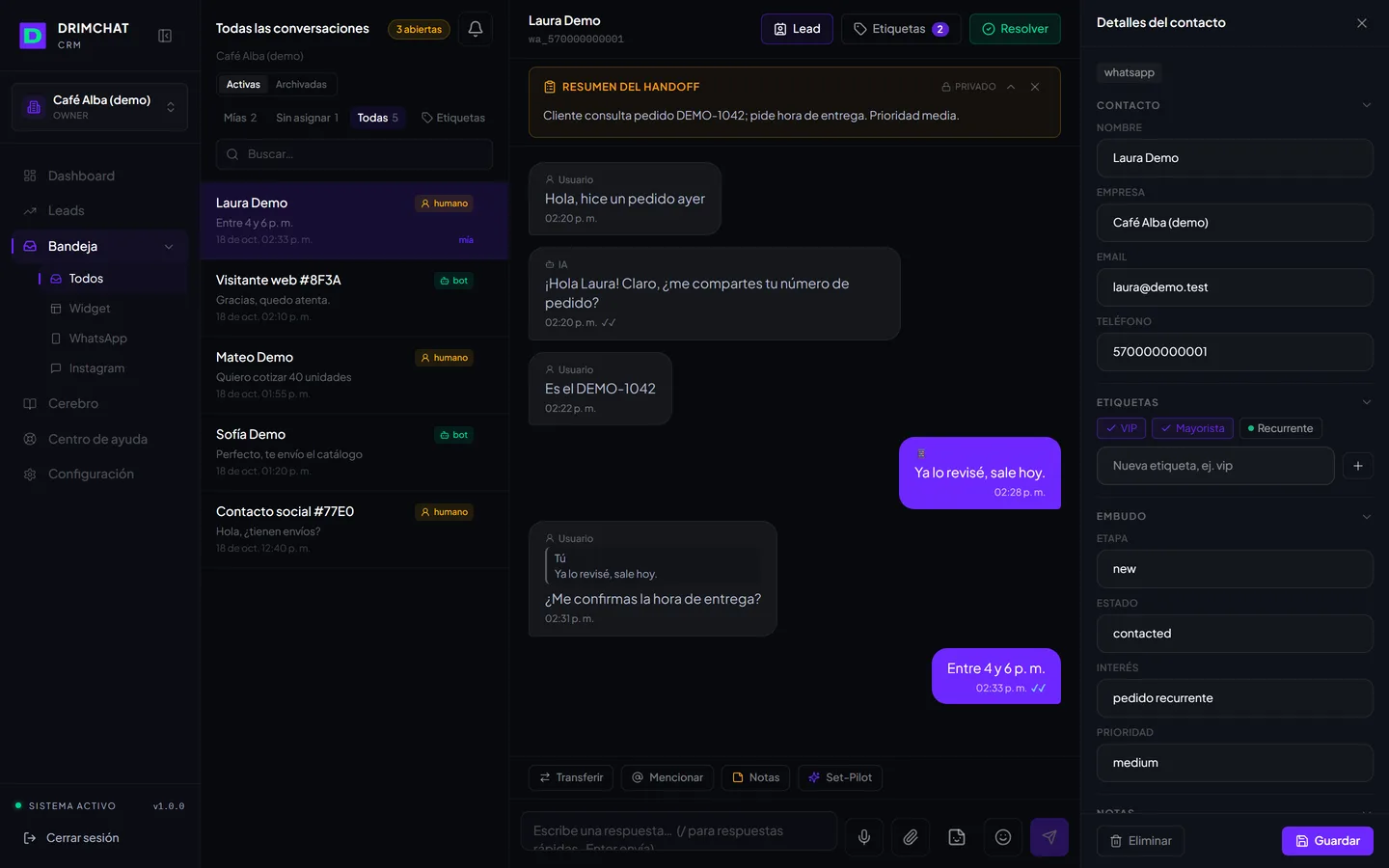 Bandeja de Drimchat: lista de conversaciones, hilo abierto y panel del lead.